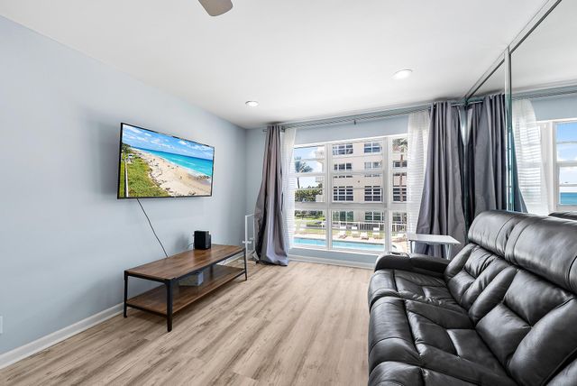 3851 N OCEAN Boulevard 202, Gulf Stream, FL 33483