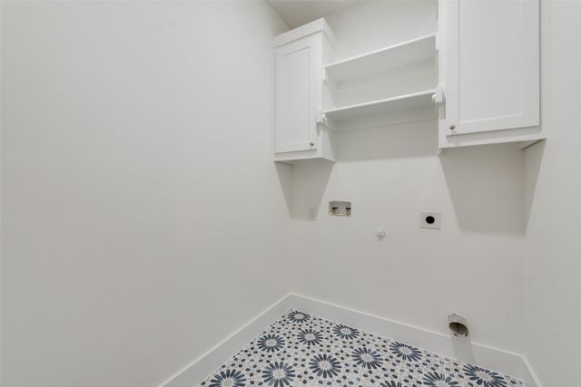 1602 Holcomb Road, Dallas, TX 75217