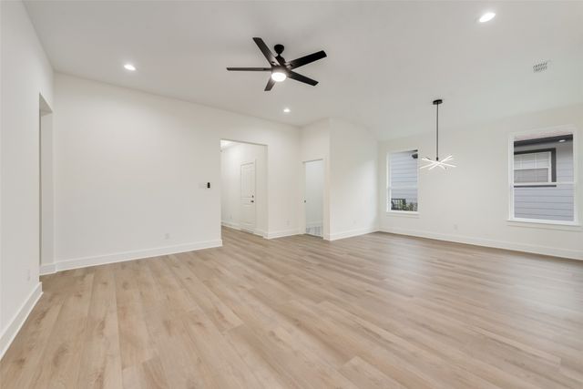 1602 Holcomb Road, Dallas, TX 75217