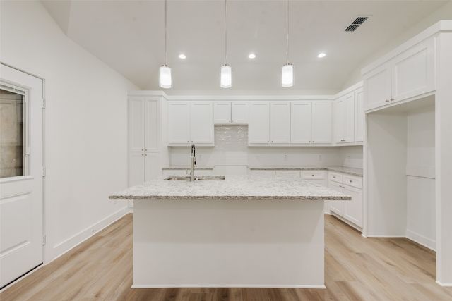 1602 Holcomb Road, Dallas, TX 75217