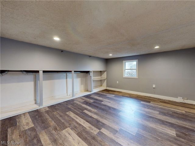 14801 Larkfield Drive, Brook Park, OH 44142