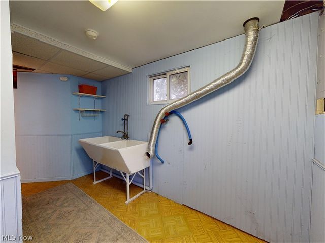 14801 Larkfield Drive, Brook Park, OH 44142