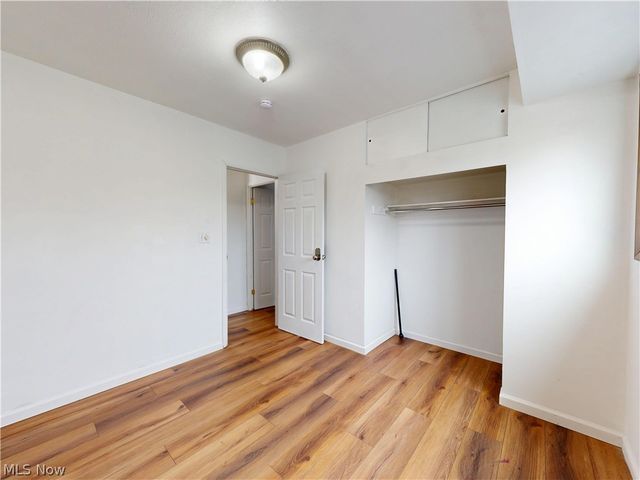 14801 Larkfield Drive, Brook Park, OH 44142