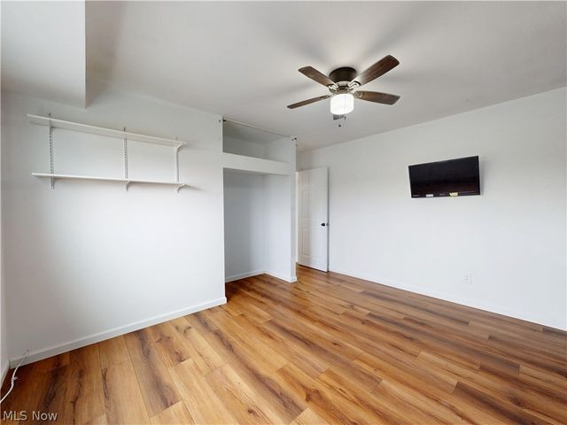 14801 Larkfield Drive, Brook Park, OH 44142