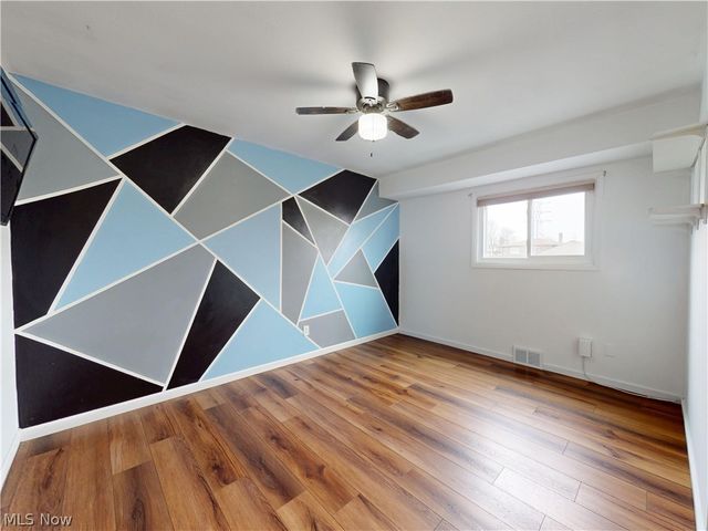 14801 Larkfield Drive, Brook Park, OH 44142