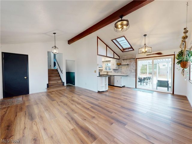 14801 Larkfield Drive, Brook Park, OH 44142