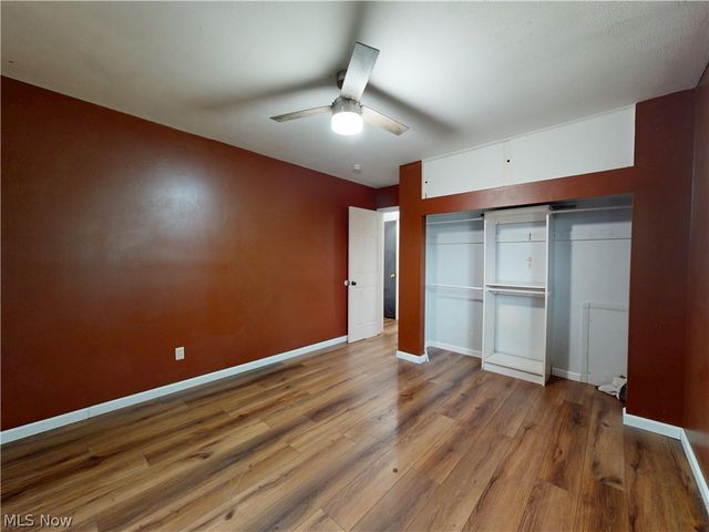 14801 Larkfield Drive, Brook Park, OH 44142