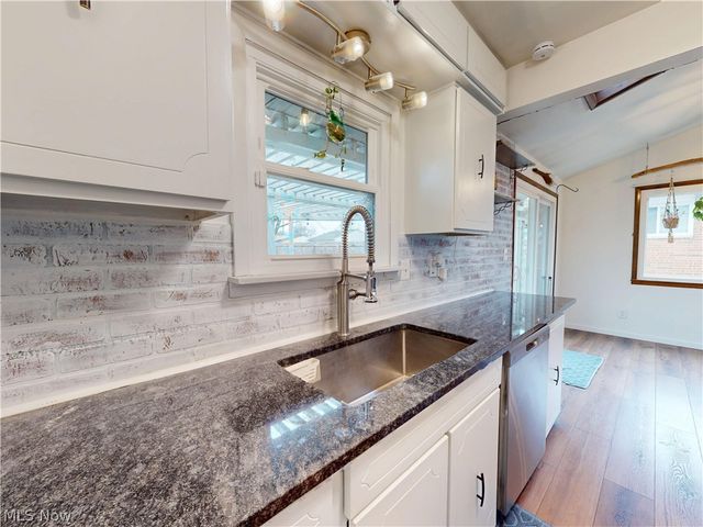 14801 Larkfield Drive, Brook Park, OH 44142