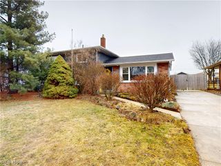 14801 Larkfield Drive, Brook Park, OH 44142