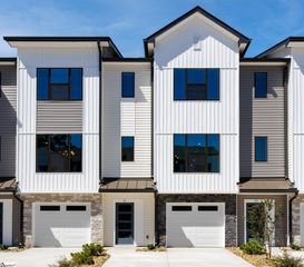 11 Pikewood Lane, Greenville, SC 29607