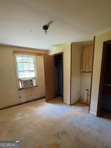 484 Riverside Road, Tallapoosa, GA 30176