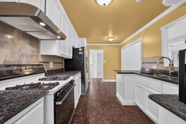10831 Ridgeview Way, San Jose, CA 95127