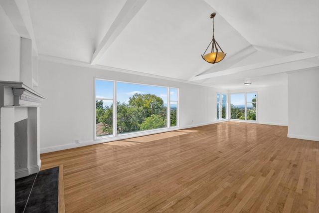 10831 Ridgeview Way, San Jose, CA 95127