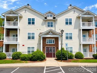 9813 Hyde Glen Court, Charlotte, NC 28262