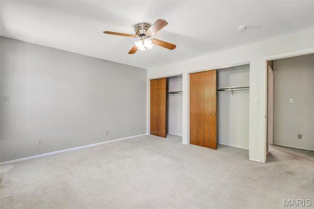 4863 Vermilion Drive, St Louis, MO 63128