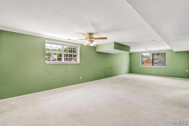 4863 Vermilion Drive, St Louis, MO 63128