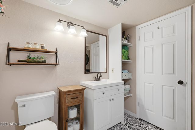 8651 E ROYAL PALM Road 133, Scottsdale, AZ 85258