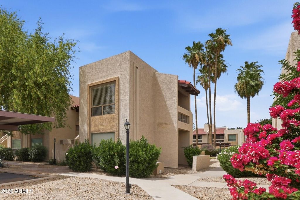 8651 E ROYAL PALM Road 133, Scottsdale, AZ 85258