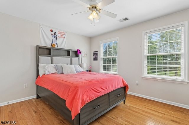 384 Bennetts Ln, Franklin Twp., NJ 08873