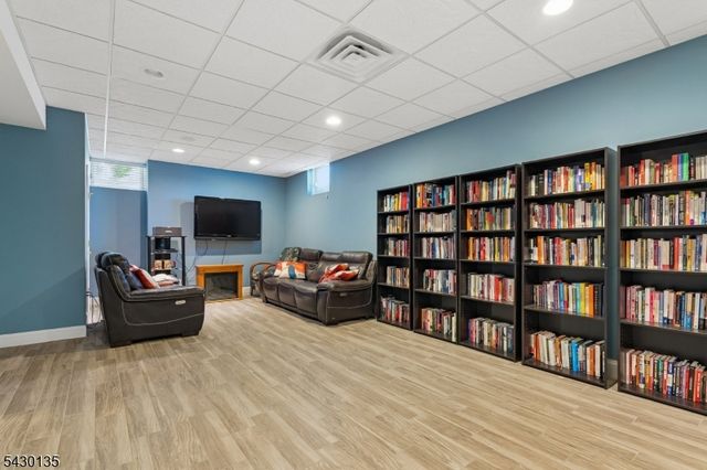 384 Bennetts Ln, Franklin Twp., NJ 08873