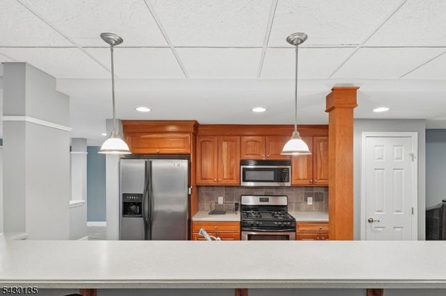 384 Bennetts Ln, Franklin Twp., NJ 08873