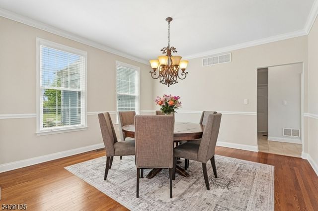 384 Bennetts Ln, Franklin Twp., NJ 08873