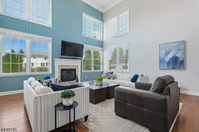 384 Bennetts Ln, Franklin Twp., NJ 08873
