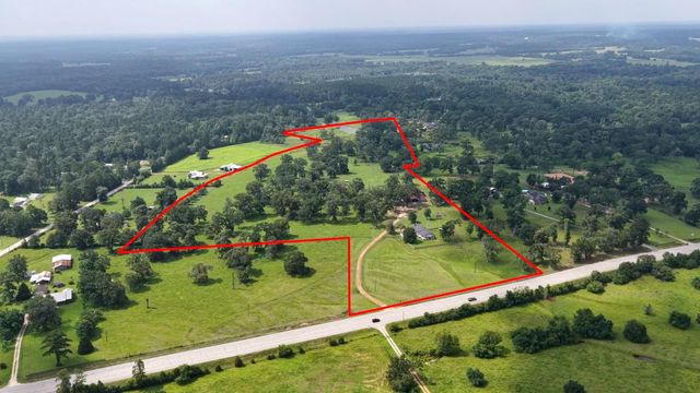 100 E Hill Ranch Lane, New Waverly, TX 77358