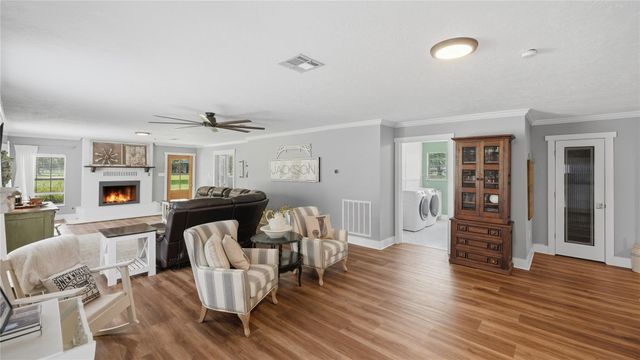 100 E Hill Ranch Lane, New Waverly, TX 77358