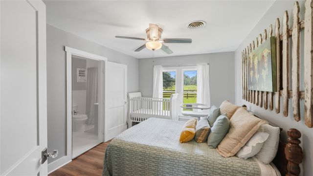 100 E Hill Ranch Lane, New Waverly, TX 77358