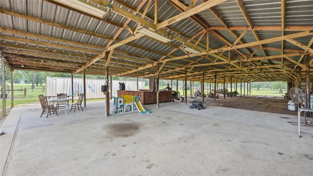 100 E Hill Ranch Lane, New Waverly, TX 77358