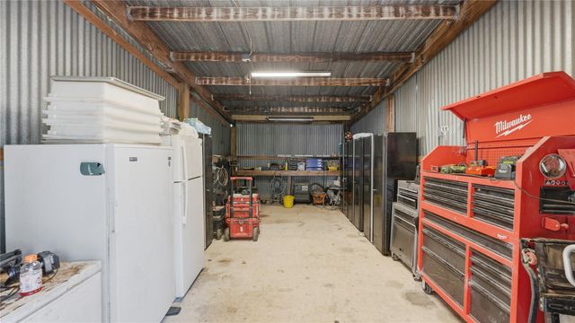 100 E Hill Ranch Lane, New Waverly, TX 77358
