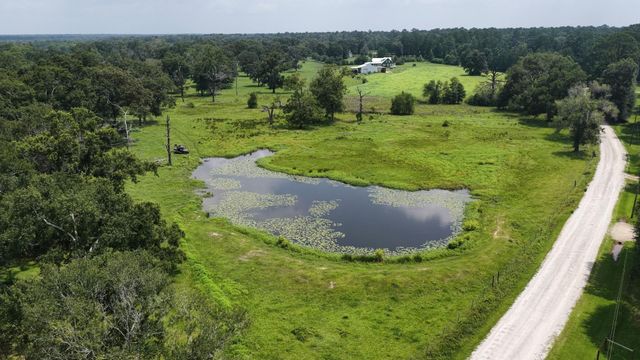 100 E Hill Ranch Lane, New Waverly, TX 77358