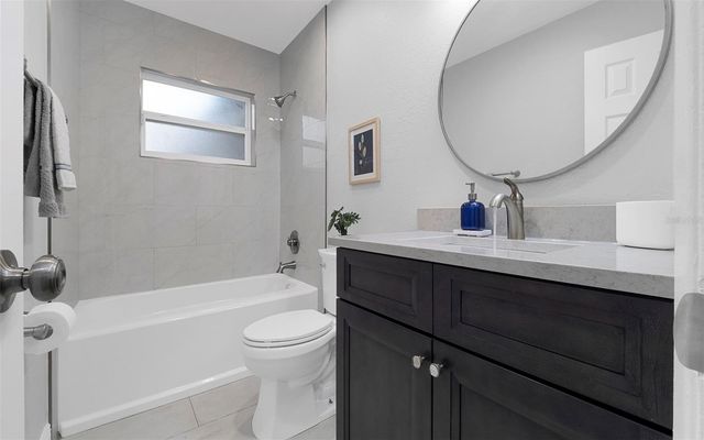 913 YORK DRIVE, Brandon, FL 33510