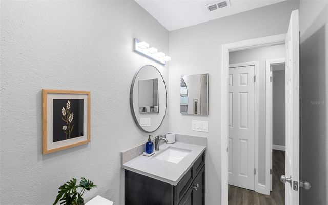 913 YORK DRIVE, Brandon, FL 33510