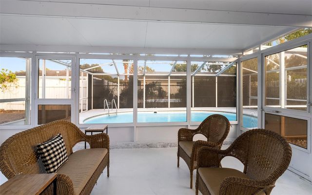 913 YORK DRIVE, Brandon, FL 33510