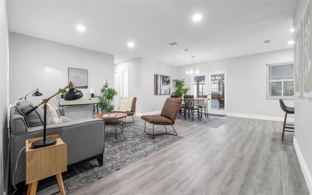 913 YORK DRIVE, Brandon, FL 33510