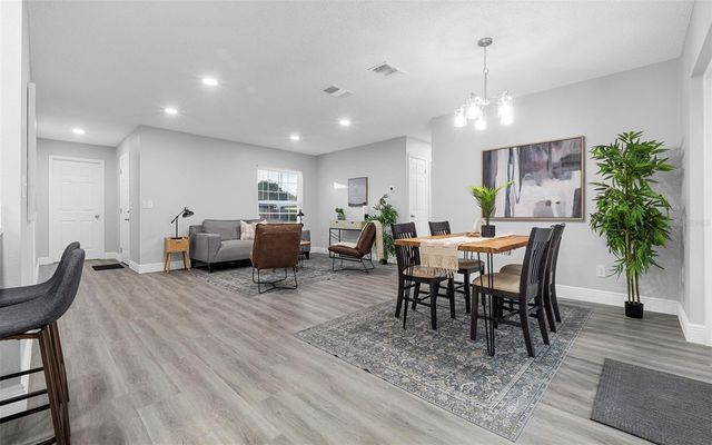 913 YORK DRIVE, Brandon, FL 33510