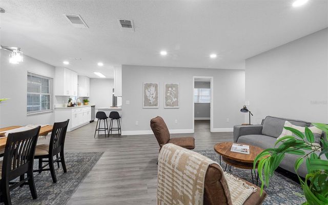 913 YORK DRIVE, Brandon, FL 33510