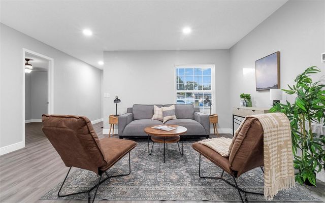 913 YORK DRIVE, Brandon, FL 33510