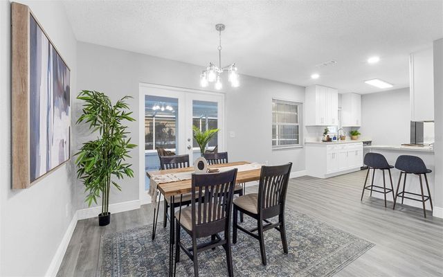 913 YORK DRIVE, Brandon, FL 33510