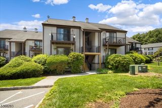 7124 Dell Pl 124, Stanhope Boro, NJ 07874