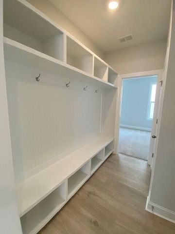 724 Maynard Lane, Summerville, SC 29486