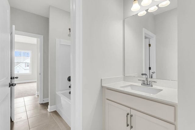 724 Maynard Lane, Summerville, SC 29486