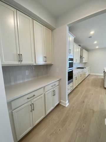 724 Maynard Lane, Summerville, SC 29486