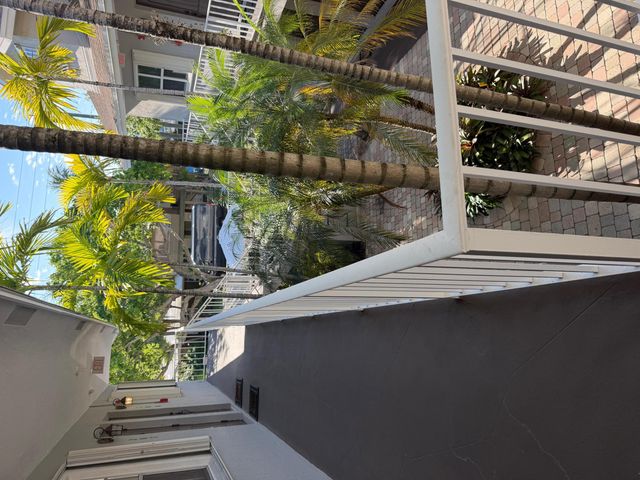 510 NE 17th Avenue 206, Fort Lauderdale, FL 33301