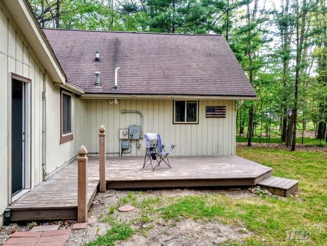 4656 Lancelot Court, Gladwin, MI 48624