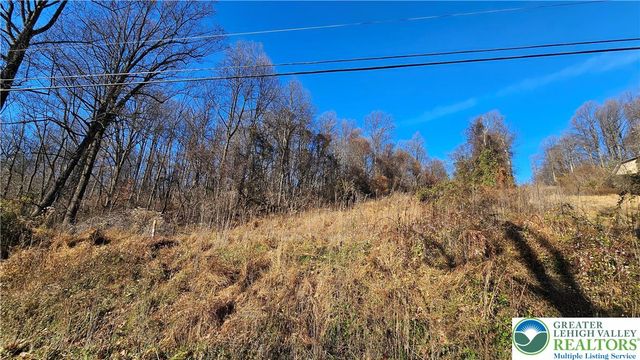 4057 Sherry Hill Road, Lower Saucon Twp, PA 18055