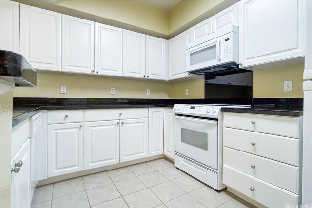 92-1033 Koio Drive M15-6, Kapolei, HI 96707