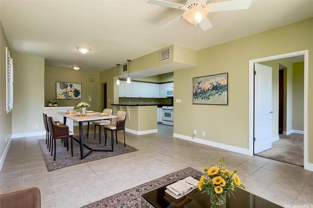 92-1033 Koio Drive M15-6, Kapolei, HI 96707